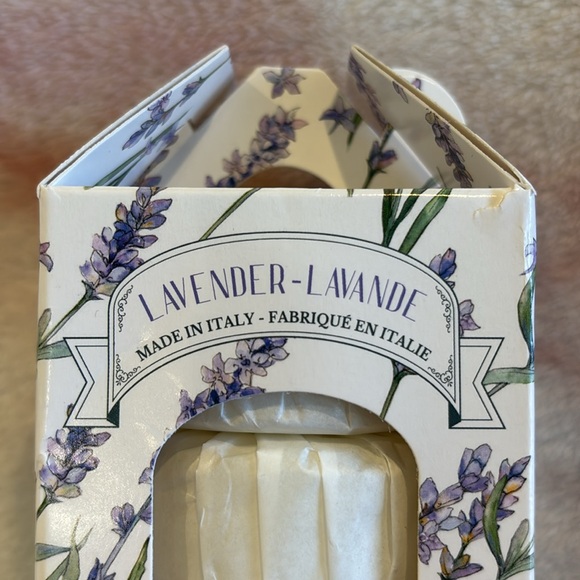Diamante Scented Lavender Italian Vegitable Rapped Hand Soaps NWT Boxd 4x2.8oz - Picture 2 of 16
